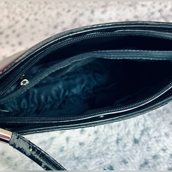 Vintage Gucci Black Leather Shoulder Bag – Made in Italy - Picture 11 of 12